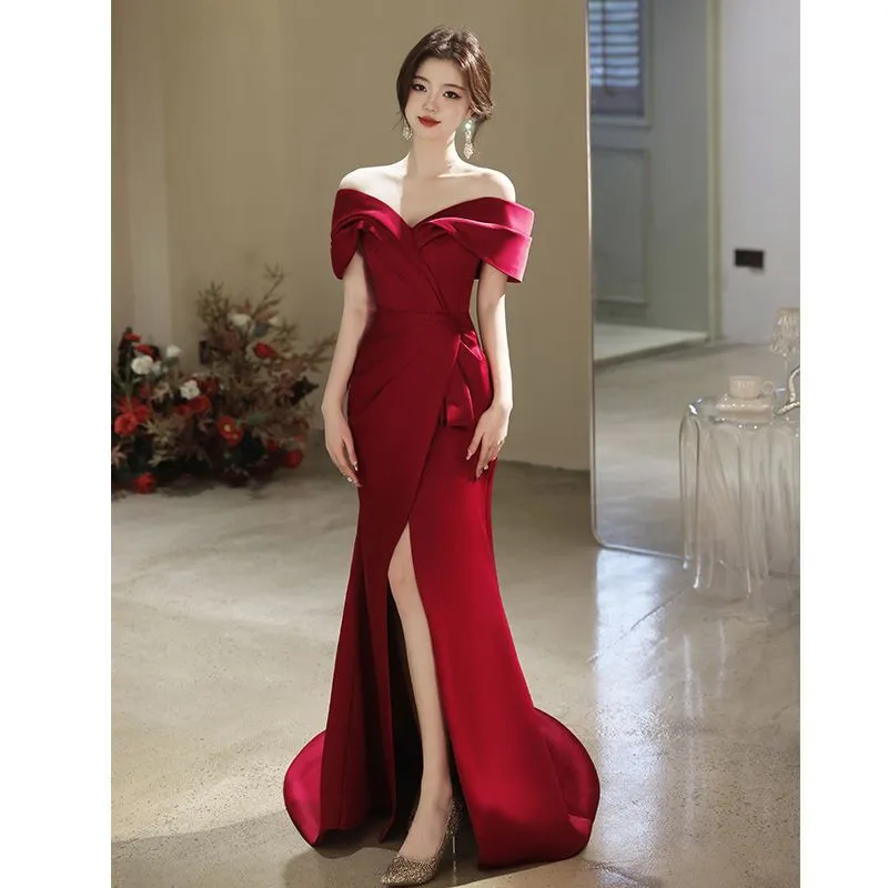 Wjczt Fishtail dress black evening dress light luxury 2024 new niche tail style banquet annual meeting host slim